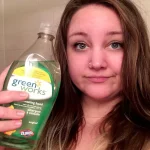 Can I Wash My Hair With Dawn Dish Soap Safely?