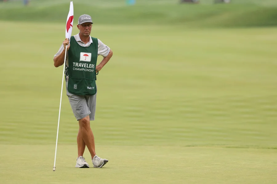 How Much Do Caddies Make on PGA Tour