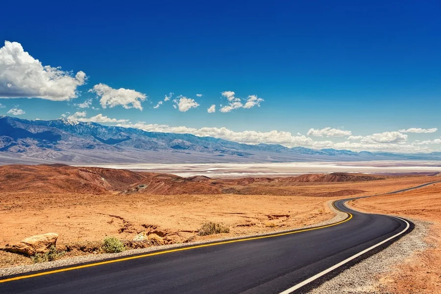 How to Become a Travel Agent in California