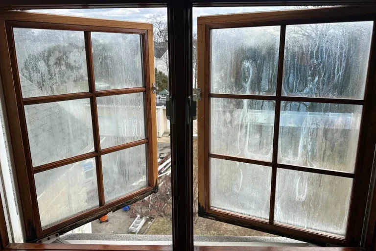 Why Do Windows Get Foggy? Common Causes and How Foggy Glass Replacement Fixes Them